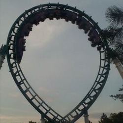 Six Flags La Ronde - coaster boomerang