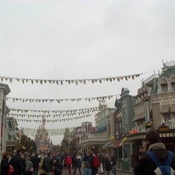 Disneyland Park - Main Street - deco carnaval