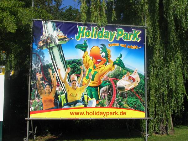 003 holiday park 31 05 2004