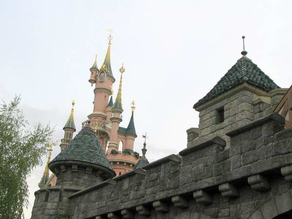 Disneyland_Park_-_019.jpg