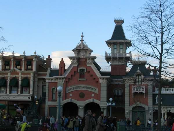 Disneyland_Park_-_002.jpg